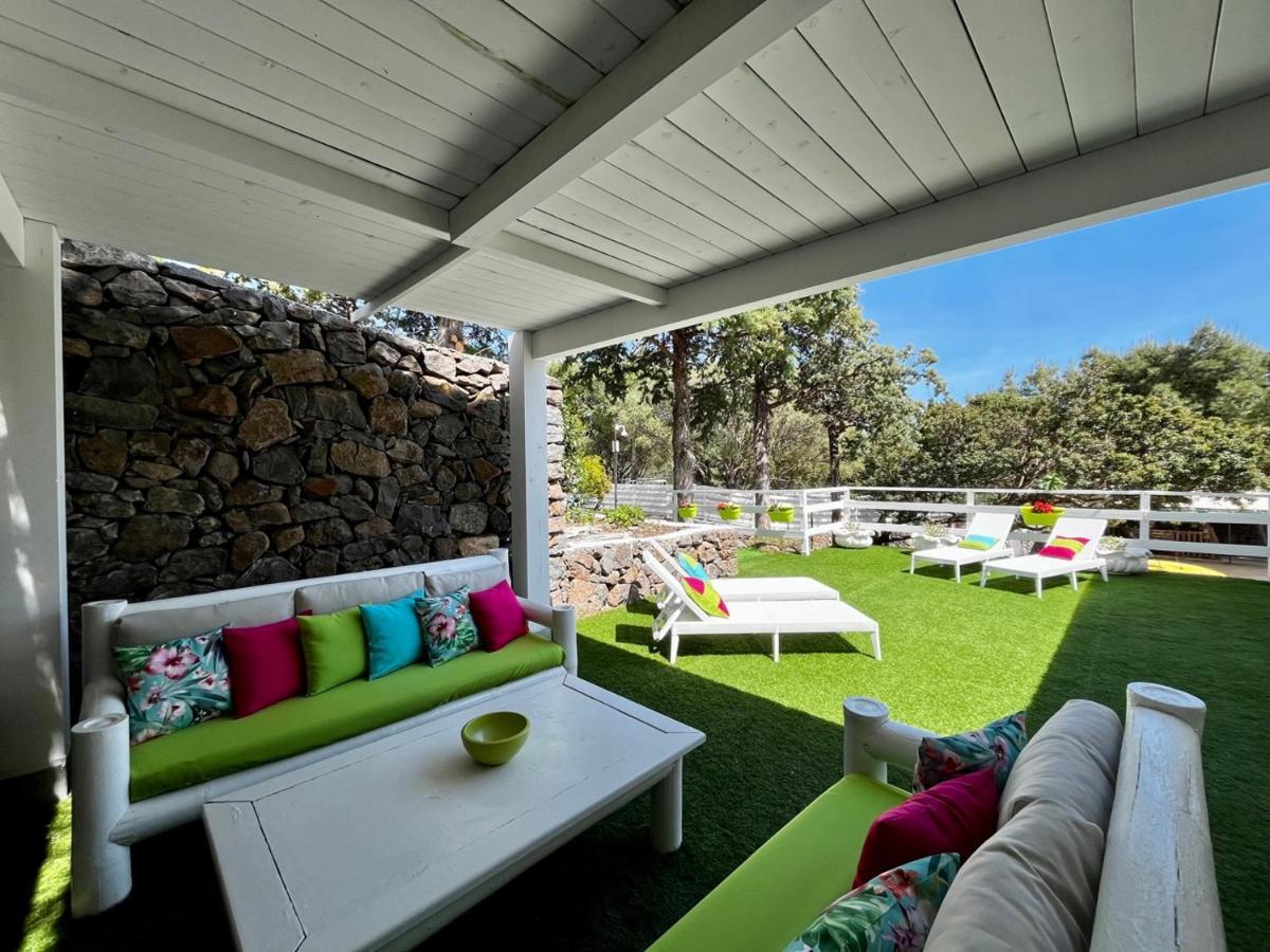 Palmasera Charming Rooms Cala Gonone Bagian luar foto
