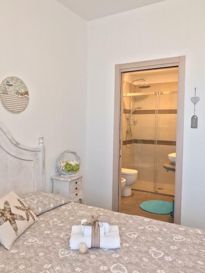 Palmasera Charming Rooms Cala Gonone Bagian luar foto