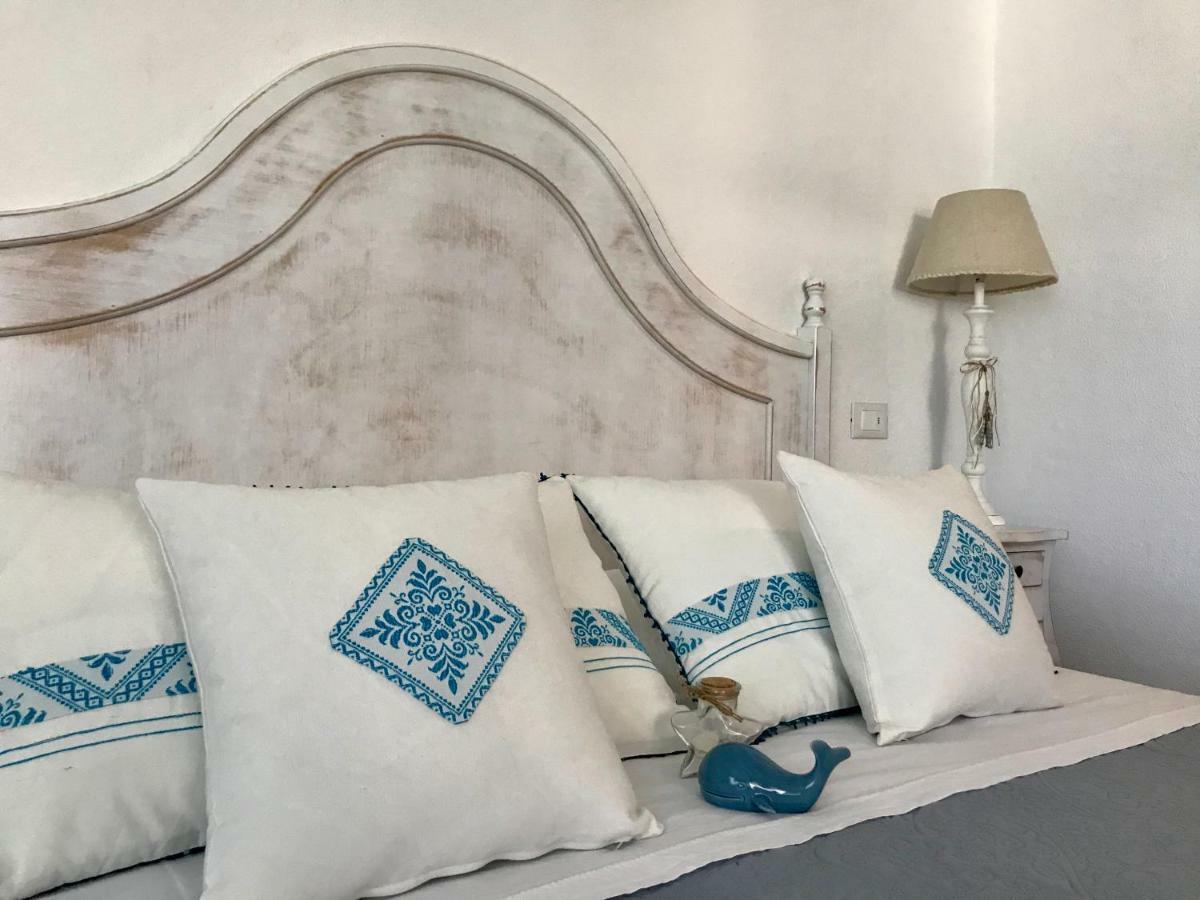 Palmasera Charming Rooms Cala Gonone Bagian luar foto